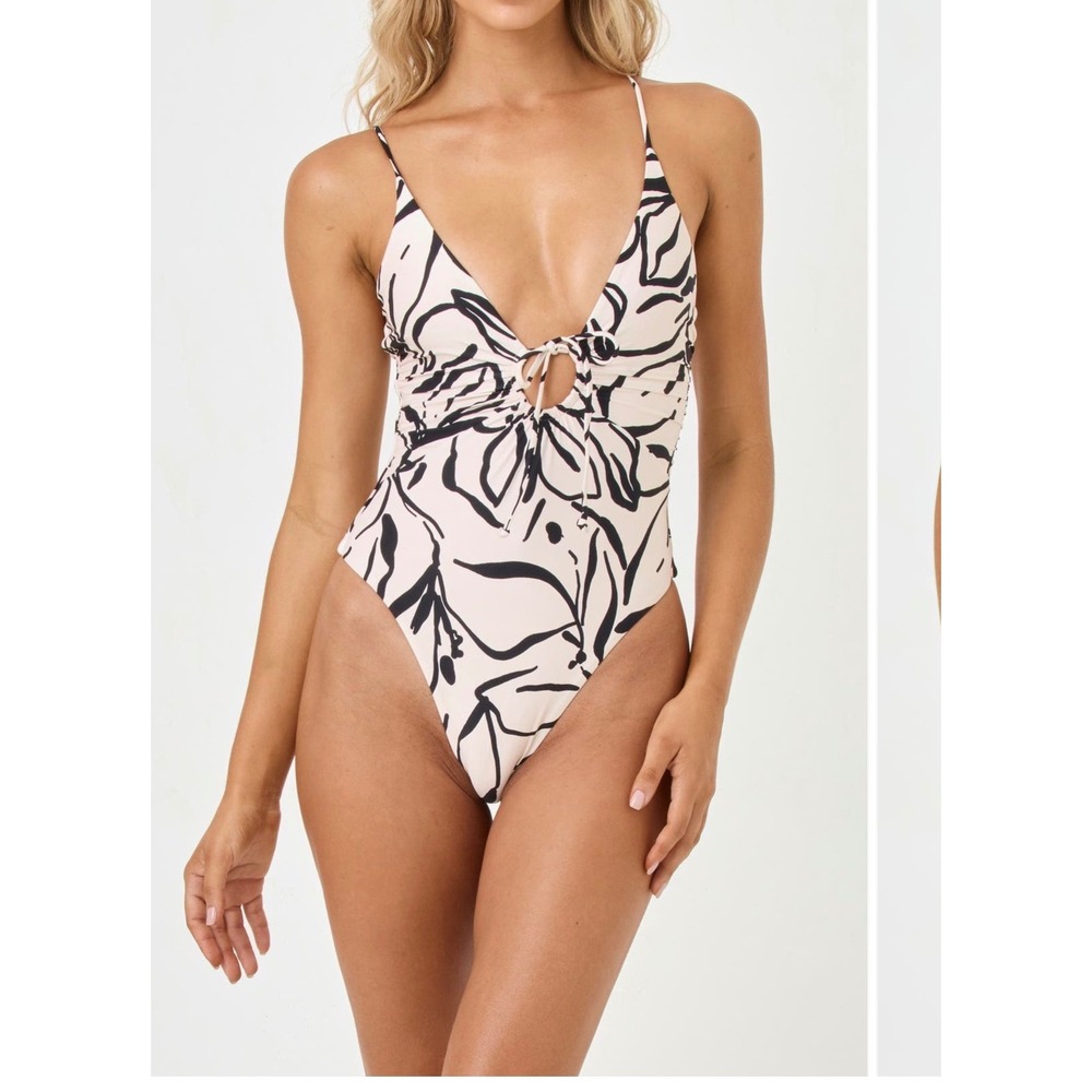 L*Space Piper One Piece Classic Swimsuit Heavy Petal Black Size Large